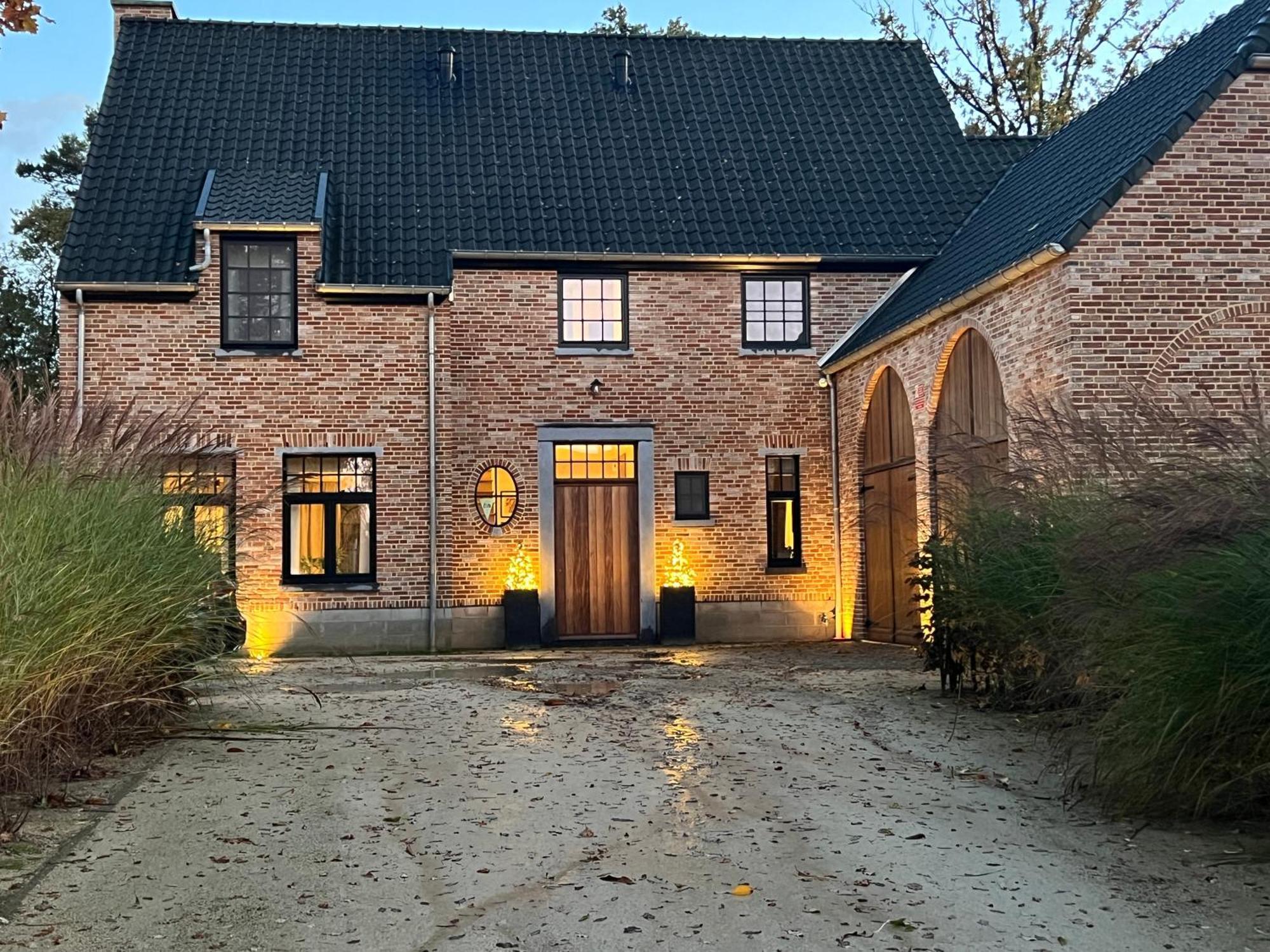 Het Herenhuis ゲンク エクステリア 写真